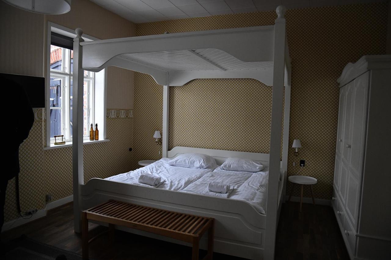 Bed and Breakfast Den Gamle Arrest à Ribe Extérieur photo