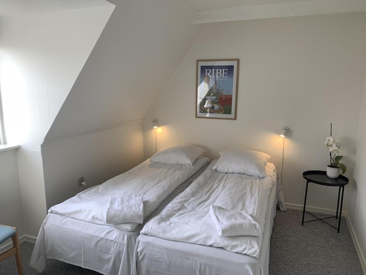 Bed and Breakfast Den Gamle Arrest à Ribe Extérieur photo
